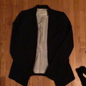 Aritzia Babaton Black Blazer